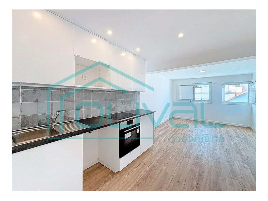 Apartamento à venda em rua Padre Cruz