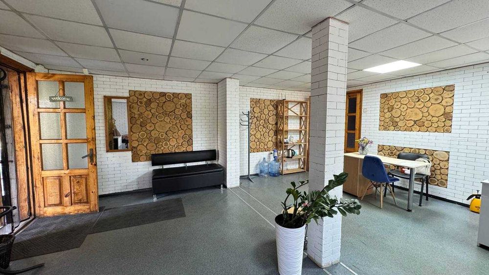 Продаж приміщення 43м2 поруч Володимира Великого