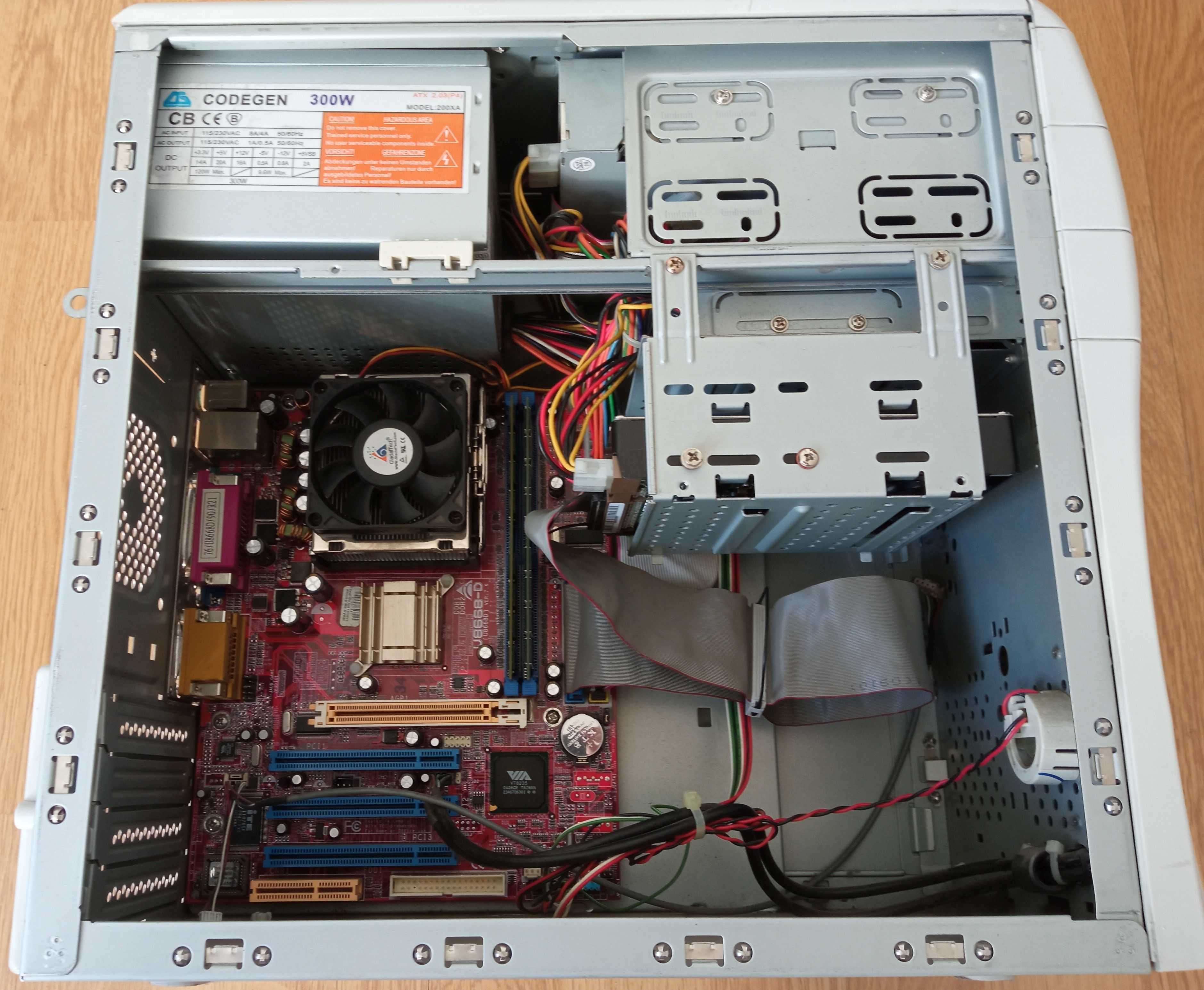 Komputer stacjonarny Intel Pentium 4 Dysk 400GB