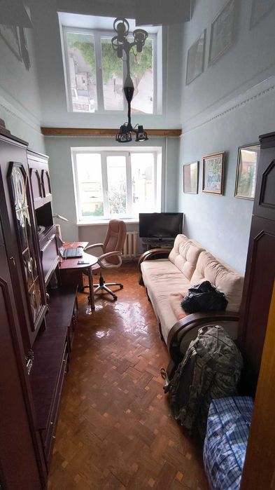 Продам 3 кім.квартиру у  Центрі  68000$