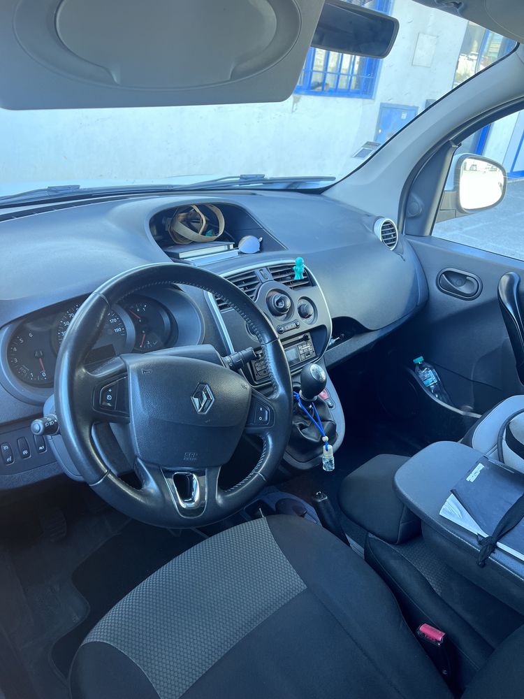 Renault kangoo maxi longa 2019 3 lugares