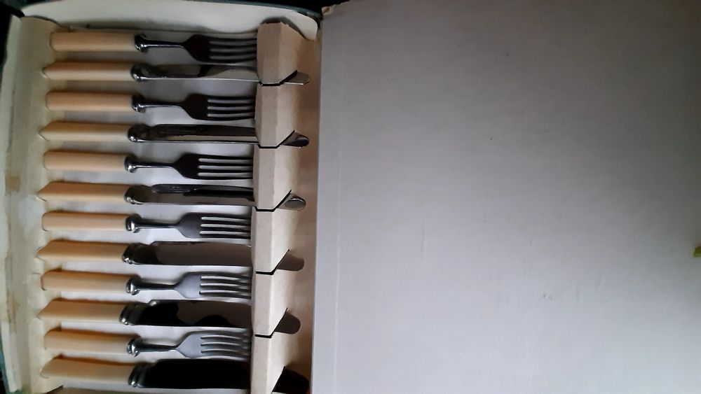 Набор столовых принадлежностей