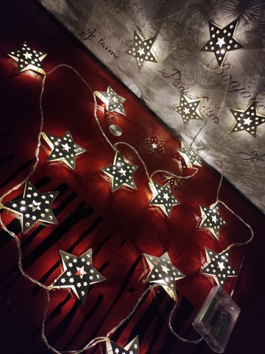 Новорічна гірлянда, свічник, декор.