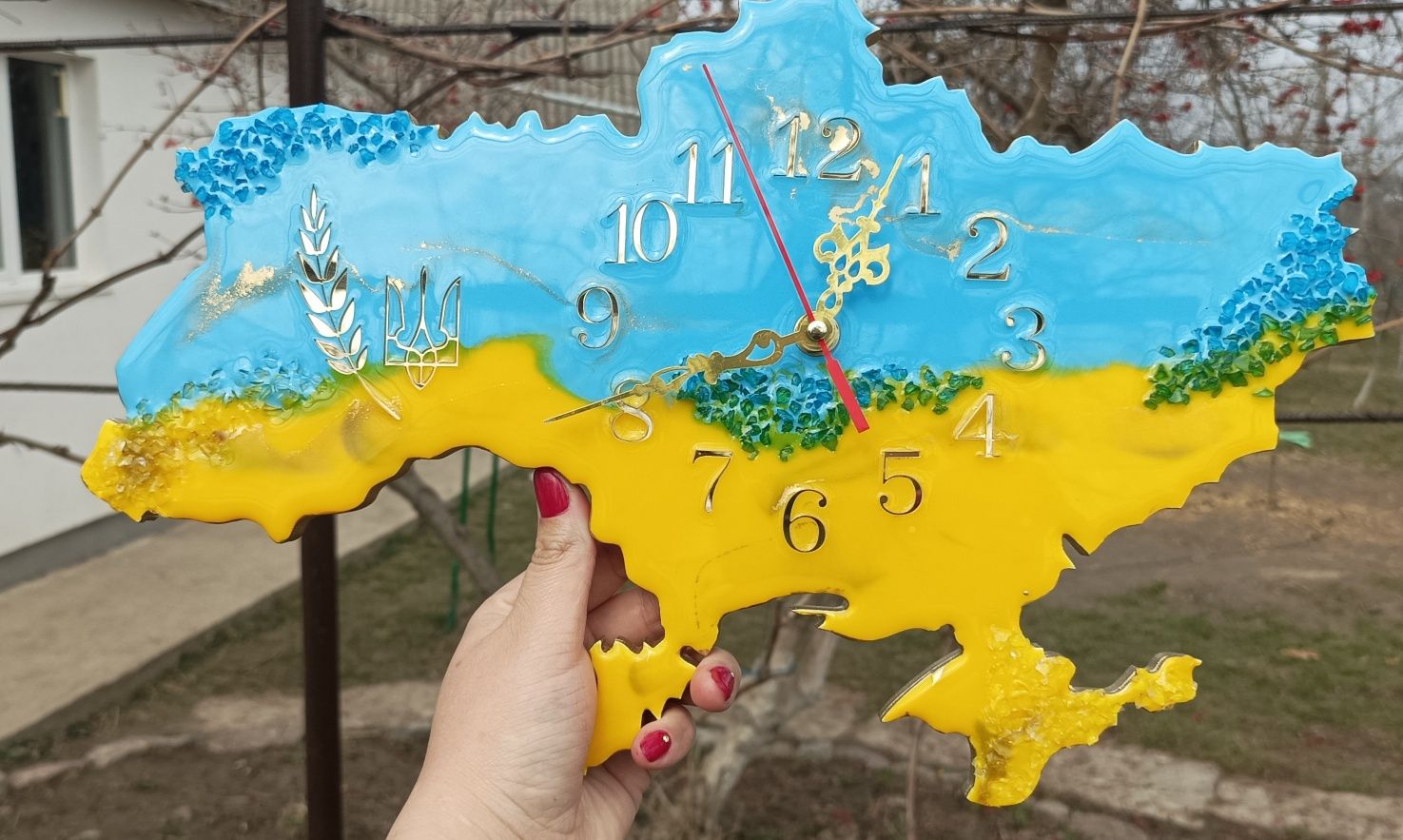 Годинник ,,Україна" з епоксидної смоли