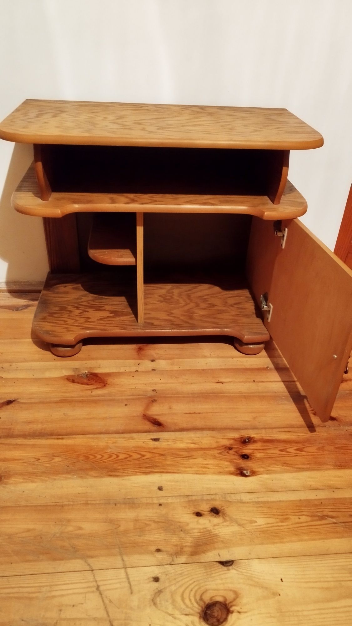 Szafka pod telewizor