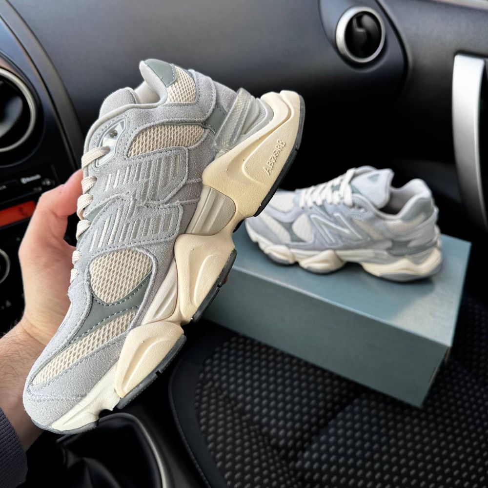 Жіночі кросівки нюбеланс блакитні замшеві New balance 9060 blue white