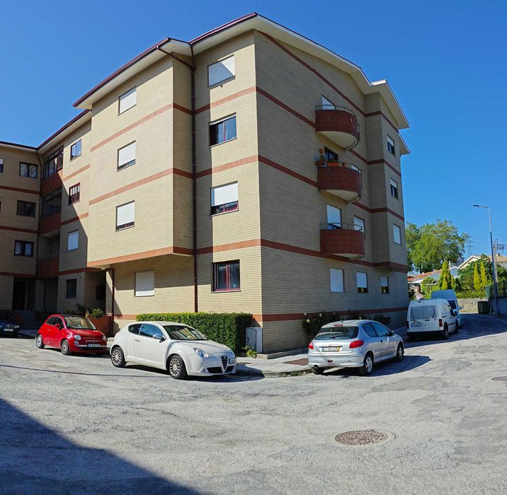 Apartamento T1 renovado em Pedroso