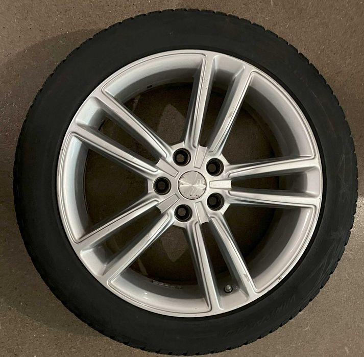 Tesla model S, Koła komplet, opony ziomowe, 245/45 R19"
