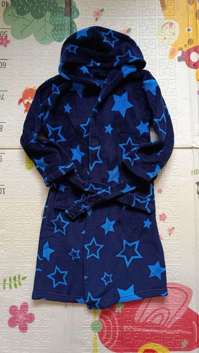 Лот теплих речей на 5-6 років, флісові кофти, джогери H&М,халат, штани