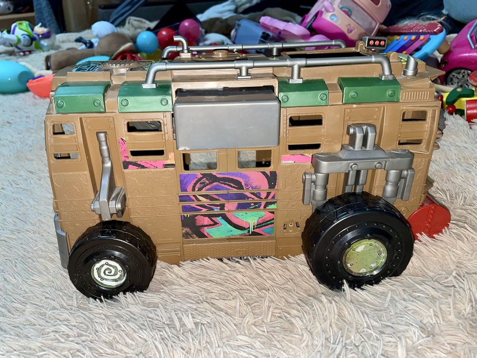 Бойовий фургон "Шеллрайзер" Черепашки-Ніндзя