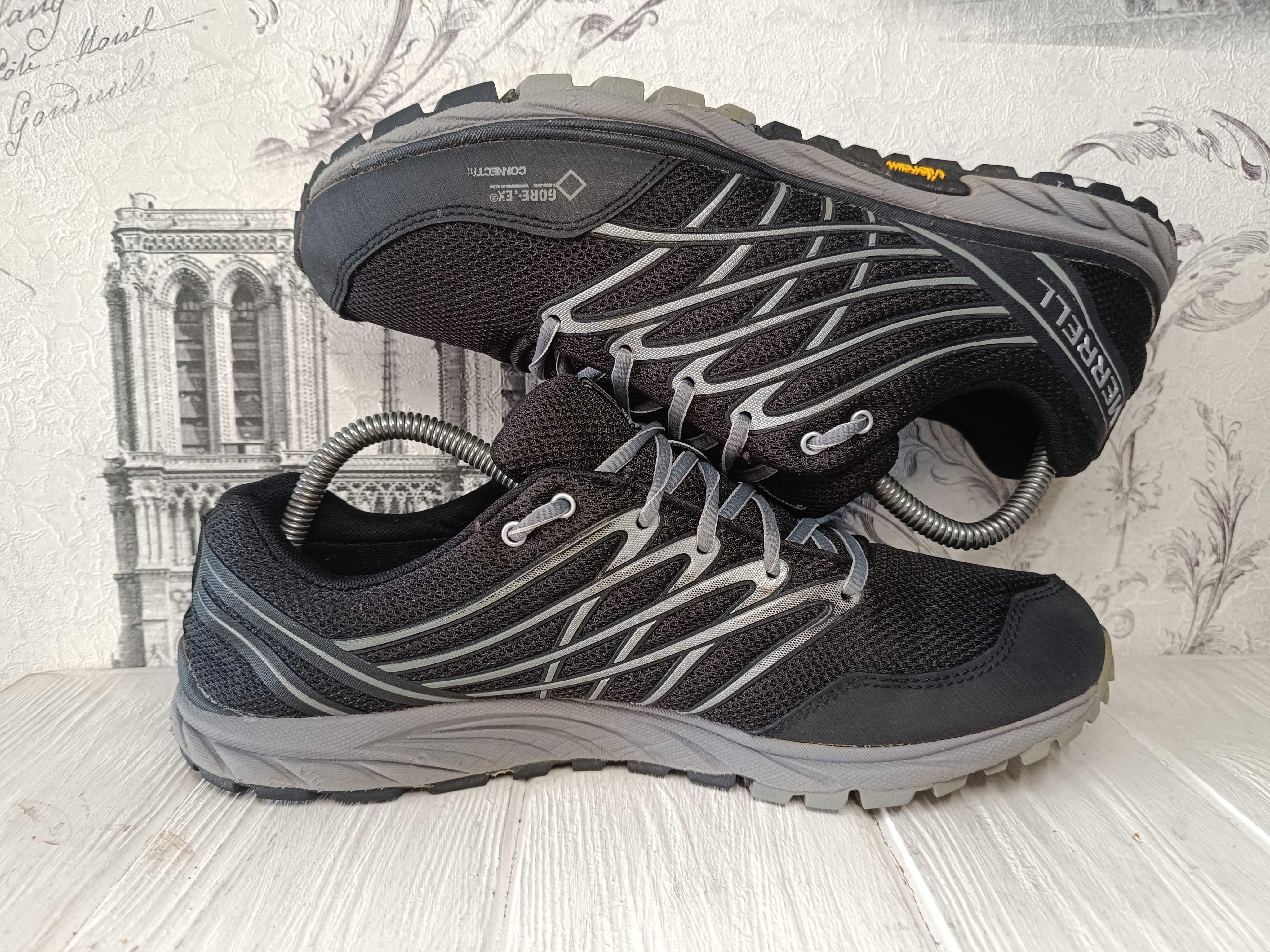 - Merrell Bare Access Trail Gore-Tex