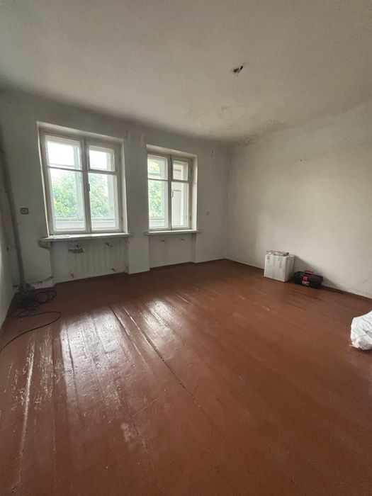 Продам квартиру під ремонт