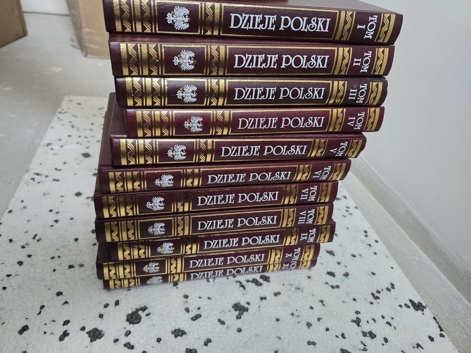 Encyklopedia Dzieje Polski oraz Popularna encyklopedia powszechna