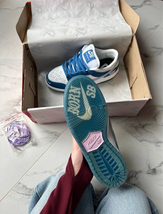 Nike SB Dunk Born x Raised