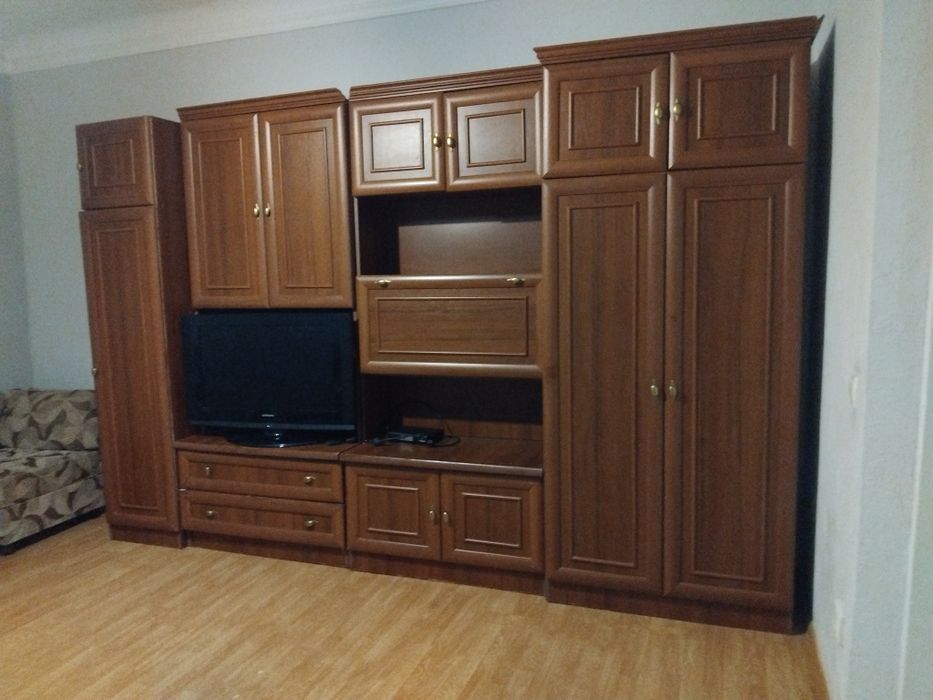 РУСЬКА 3Х КІМН 1-4 ОСІБ 900 грн