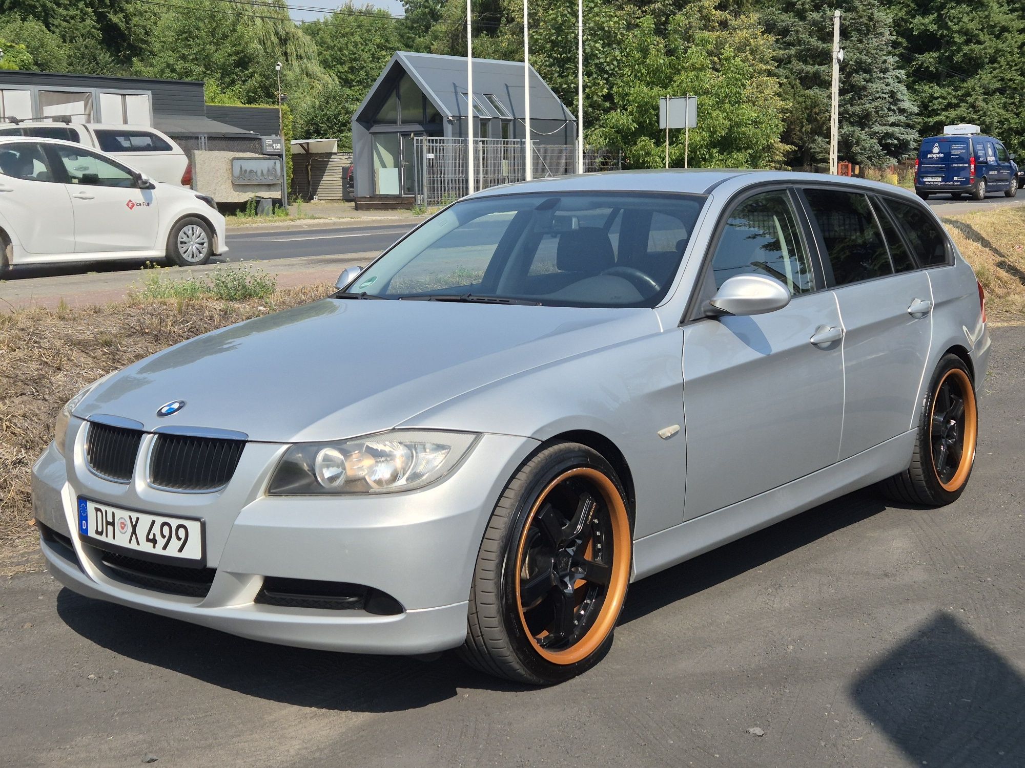 BMW 318i / 2.0 Benzyna 129KM / Felgi 19'' KESKIN