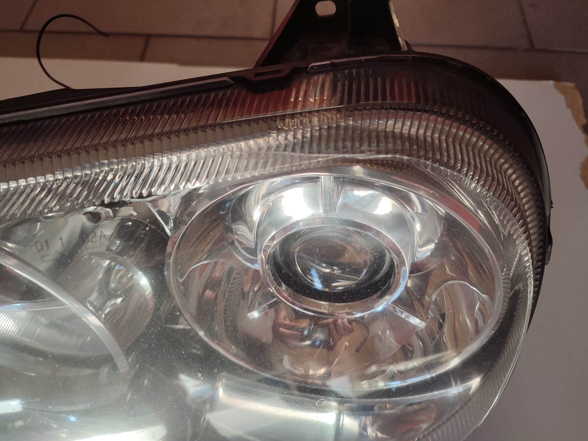 Chrysler 300C lampa ,reflektory, lampy