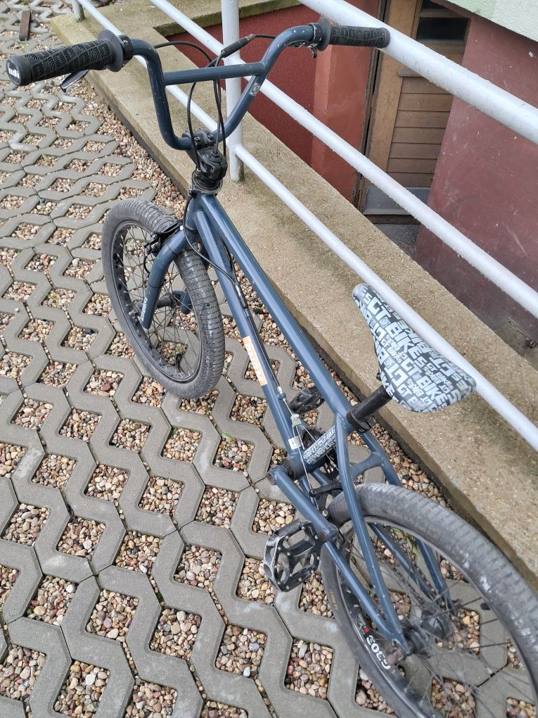 Rower BMX wyczynowy dwa hamulce 20 cali