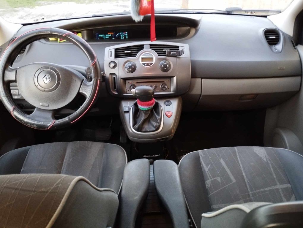 Sprzedam Renault Scenic II