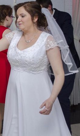 Suknia ślubna biała ciążowa szyta na miarę + bolerko