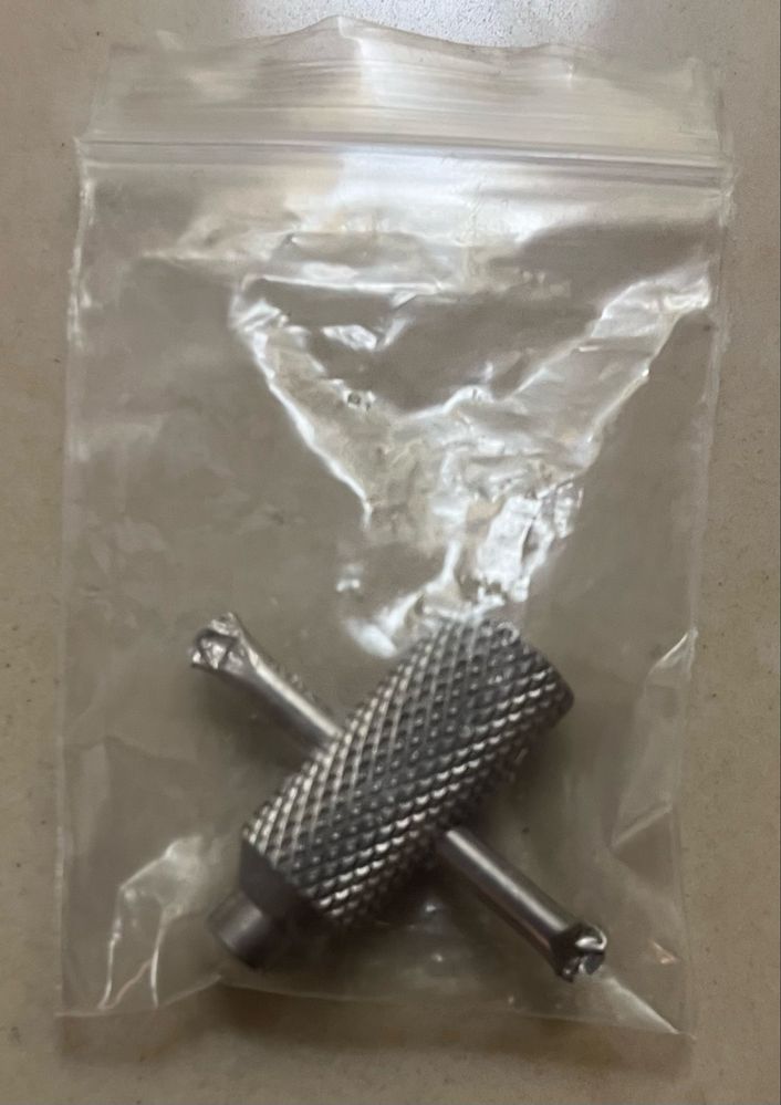 klucz kluczyk do rozkręcania nóż Microtech