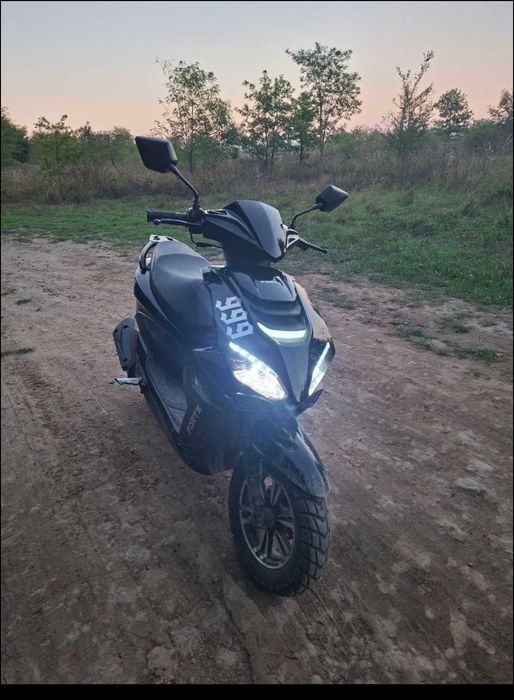 Скутер Forte canoe 150