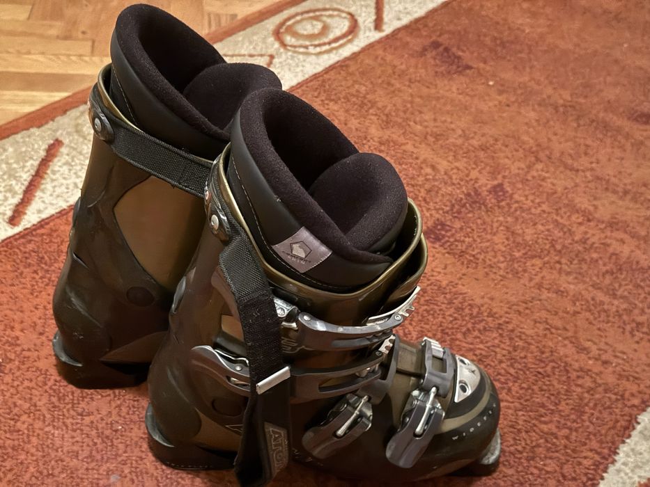 Sprzedam buty narciarskie atomic