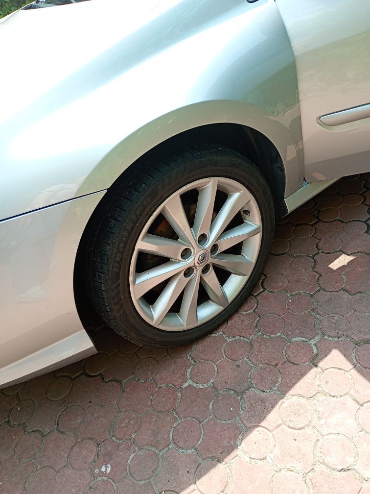 Renault Laguna3 2008