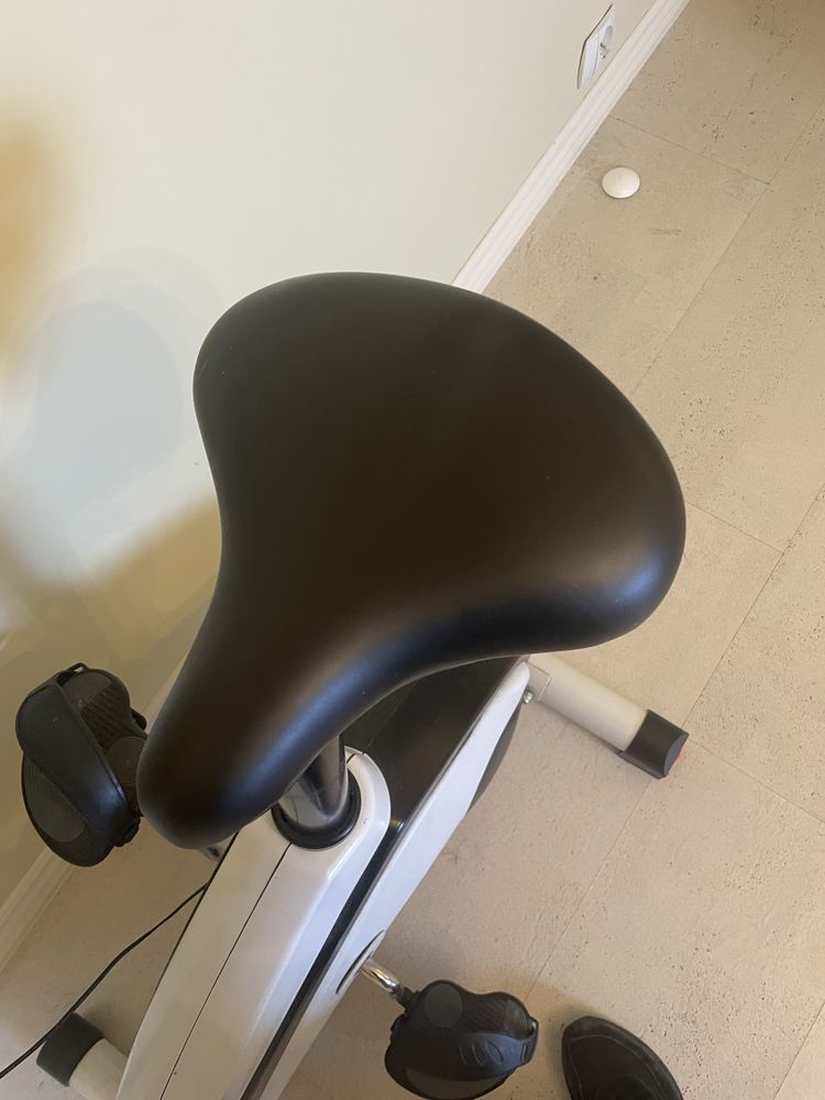 Rower magnetyczny 6 KG HMS M0410