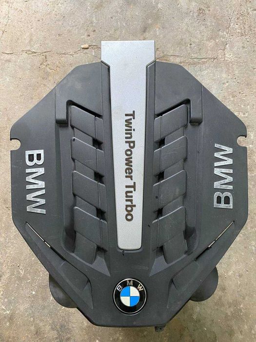 Кришка двигуна БМВ 5/5GT