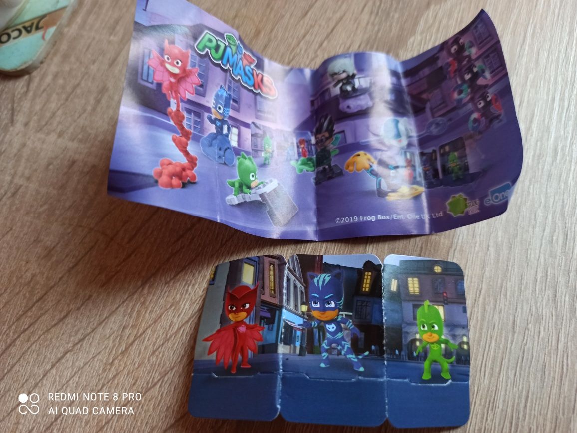 Figurka z Kinder Jajka z serii PJMASKS