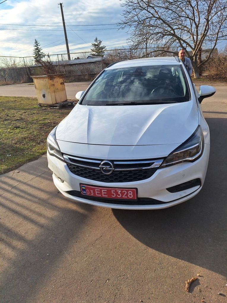Продам Opel Astra K