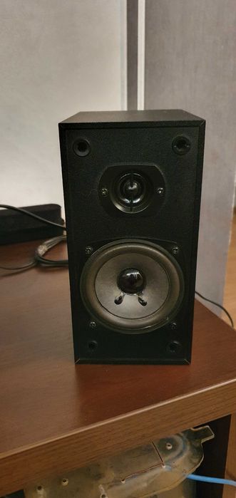 Акустическую систему