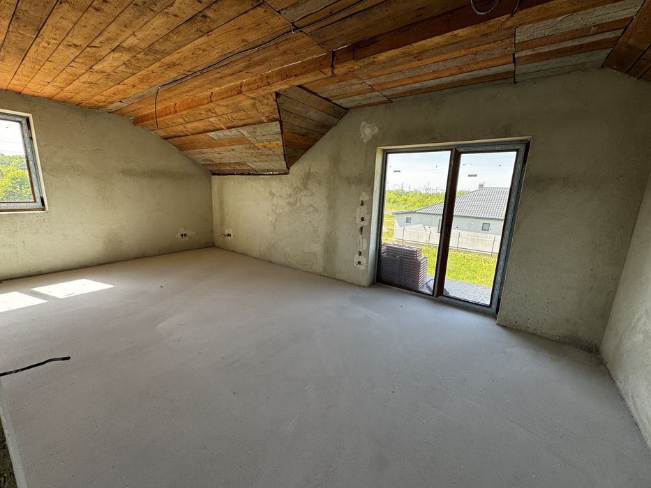 Продаж якісного будинку для великої родини