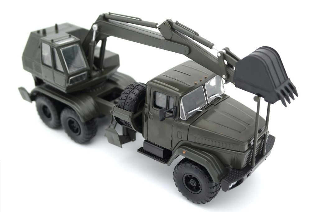 Модель 1/43 вантажівка Краз 6322 ЕОВ-4422 фірма наш автопром