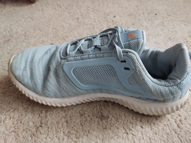 Кросівки adidas  для бігу