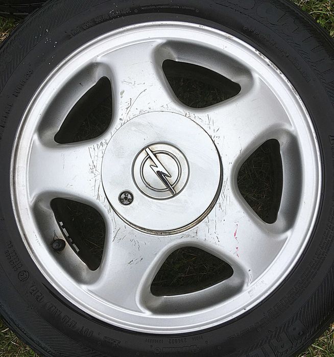 Alufelgi Opel z oponami 15"- 4szt.