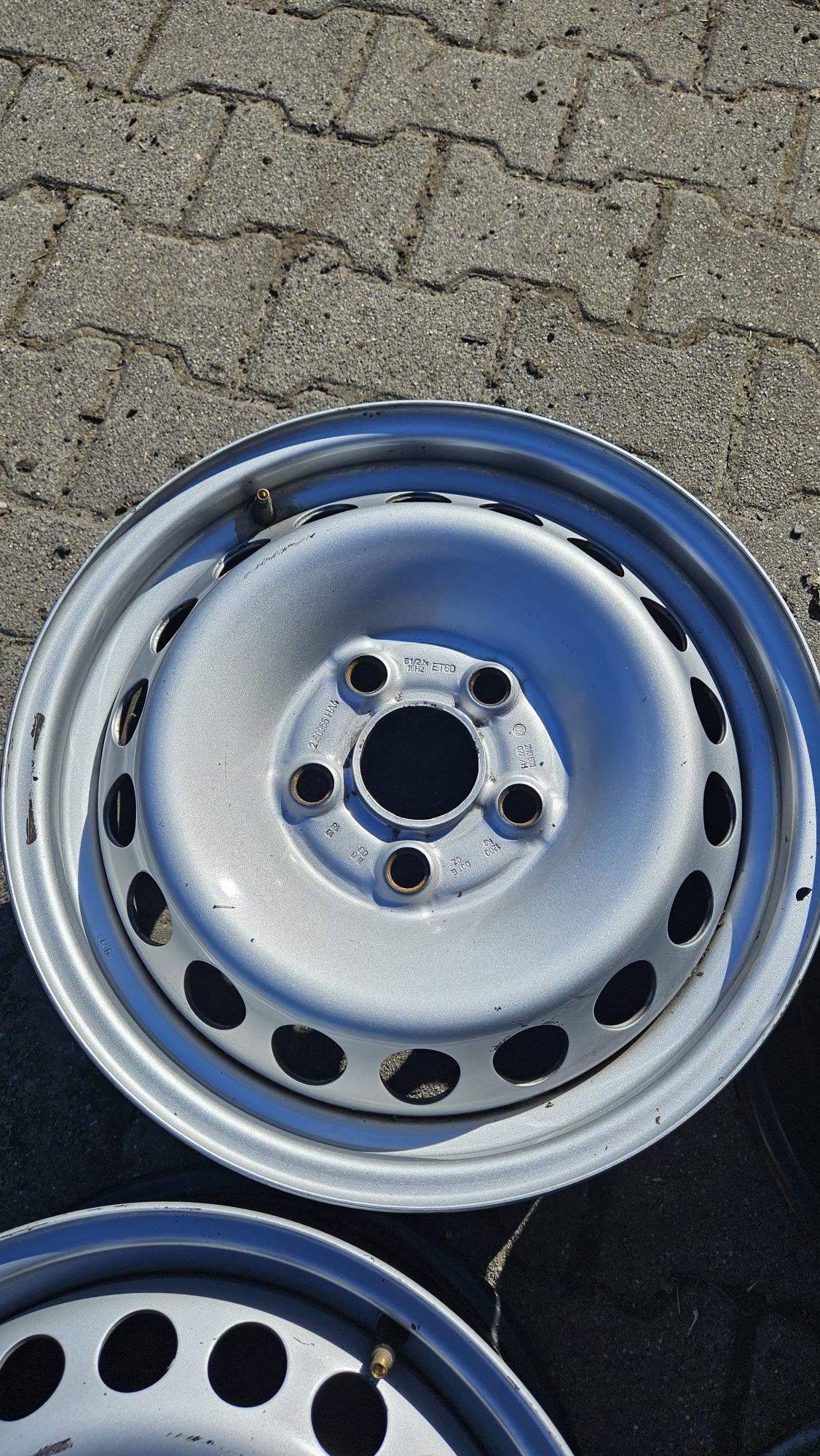 16 5x120 Felgi stalowe VW T5/T6