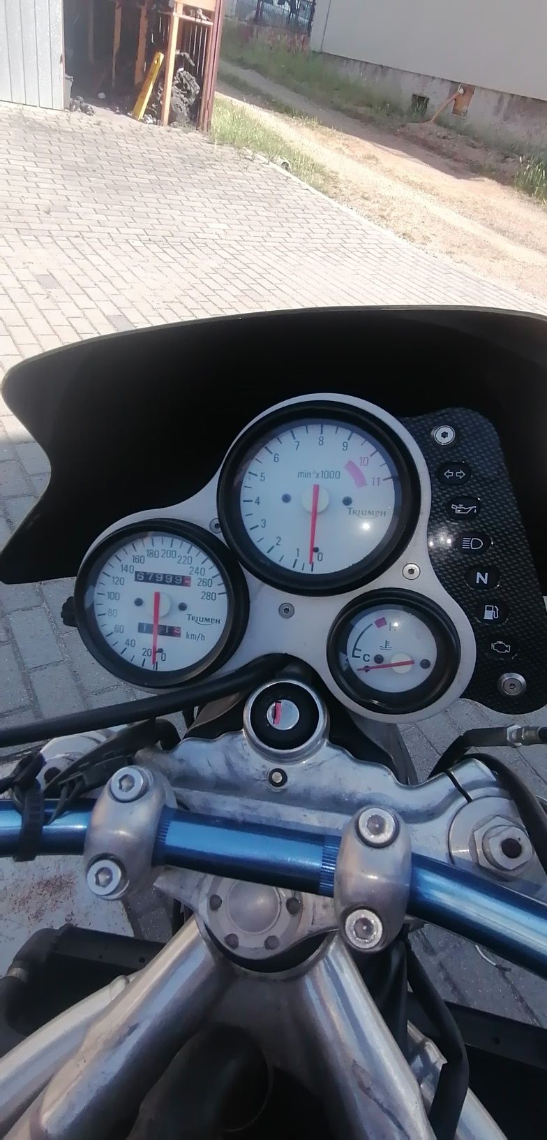 Triumph speed triple 955 i licznik zegary