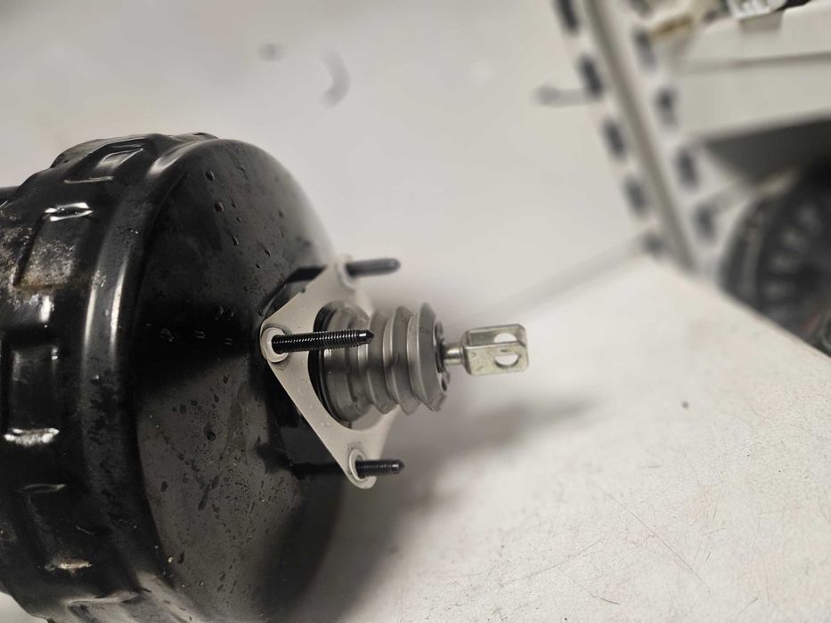 Ford Mondeo MK4 2012 Wspomaganie hamulca Serwo