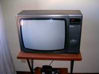 Vendo televisão grande antigo de marca Samsung