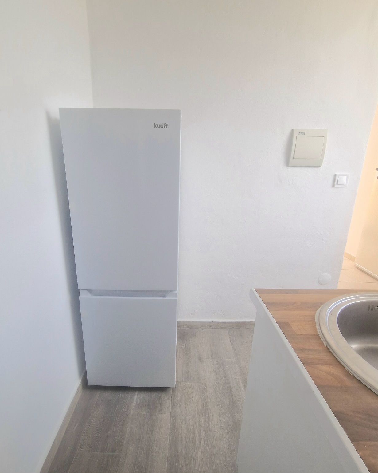 Estúdio T0 com terraço privado. 2 pessoas Máximo.