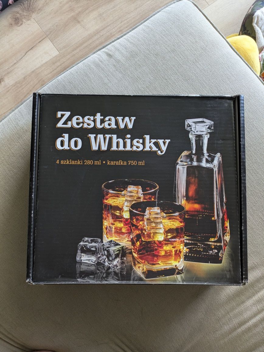 Zestaw do whisky, 4 szklanki + karafka
