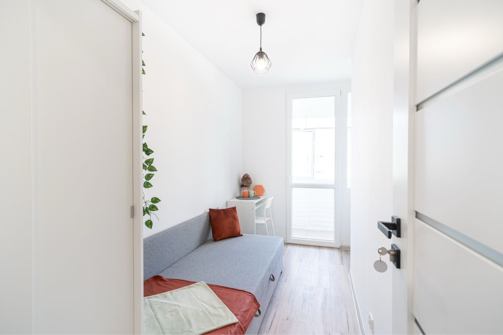 Pokój w mieszkaniu po remoncie | Duża kuchnia | Dwie łazienki | Tanio