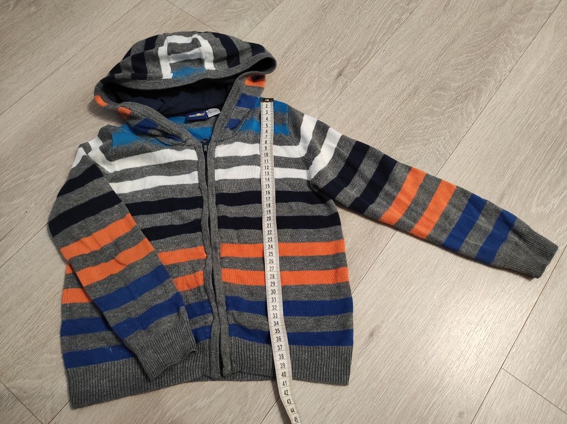 Sweter bluza  zapinany 104