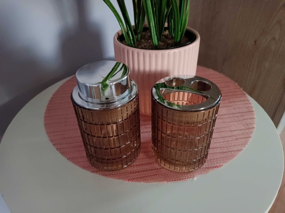 Zestaw łazienkowy szklany Home&You stan idealny. Piękny efekt Glamour