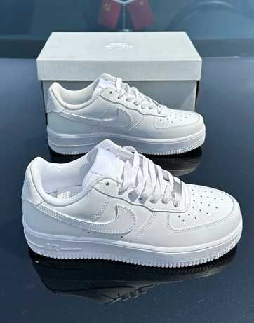 Air Force One Low White 38