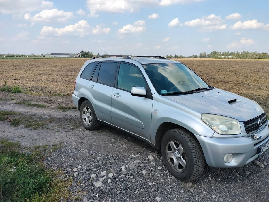 Toyota RAV4 Sprzedam samochód osobowy Toyota Rav 4