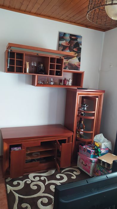 Móvel de sala para TV,bar e arrumação de CDs