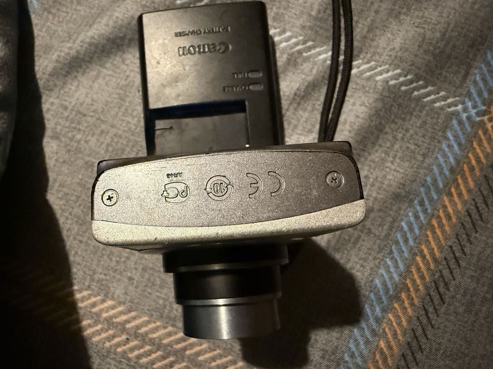 Aparat kompaktowy canon A3500is z wifi